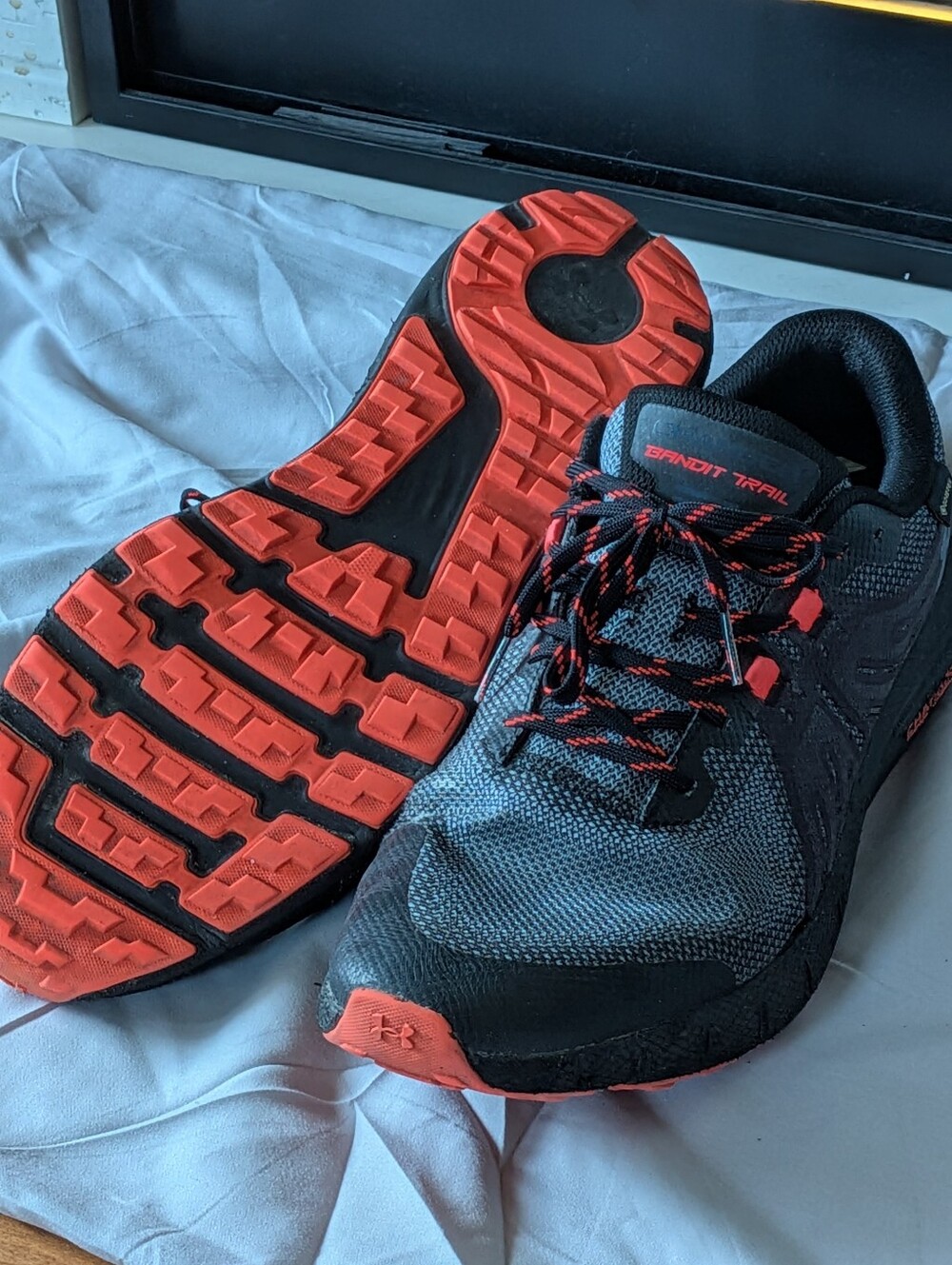 Under Armour Charged Bandit Trail GTX Waterproof Running Shoes Mens 13 Black
